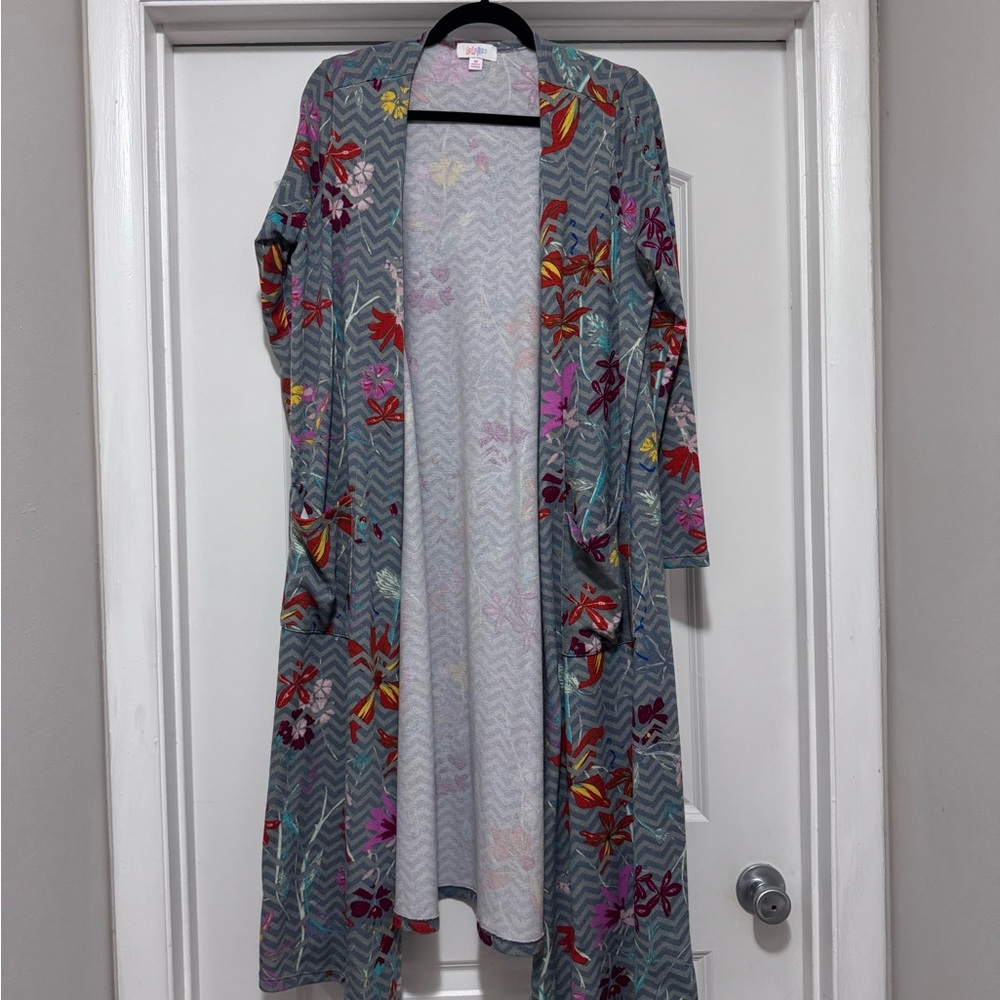LuLaRoe Beautiful Women's Floral Sarah Style Cardigan